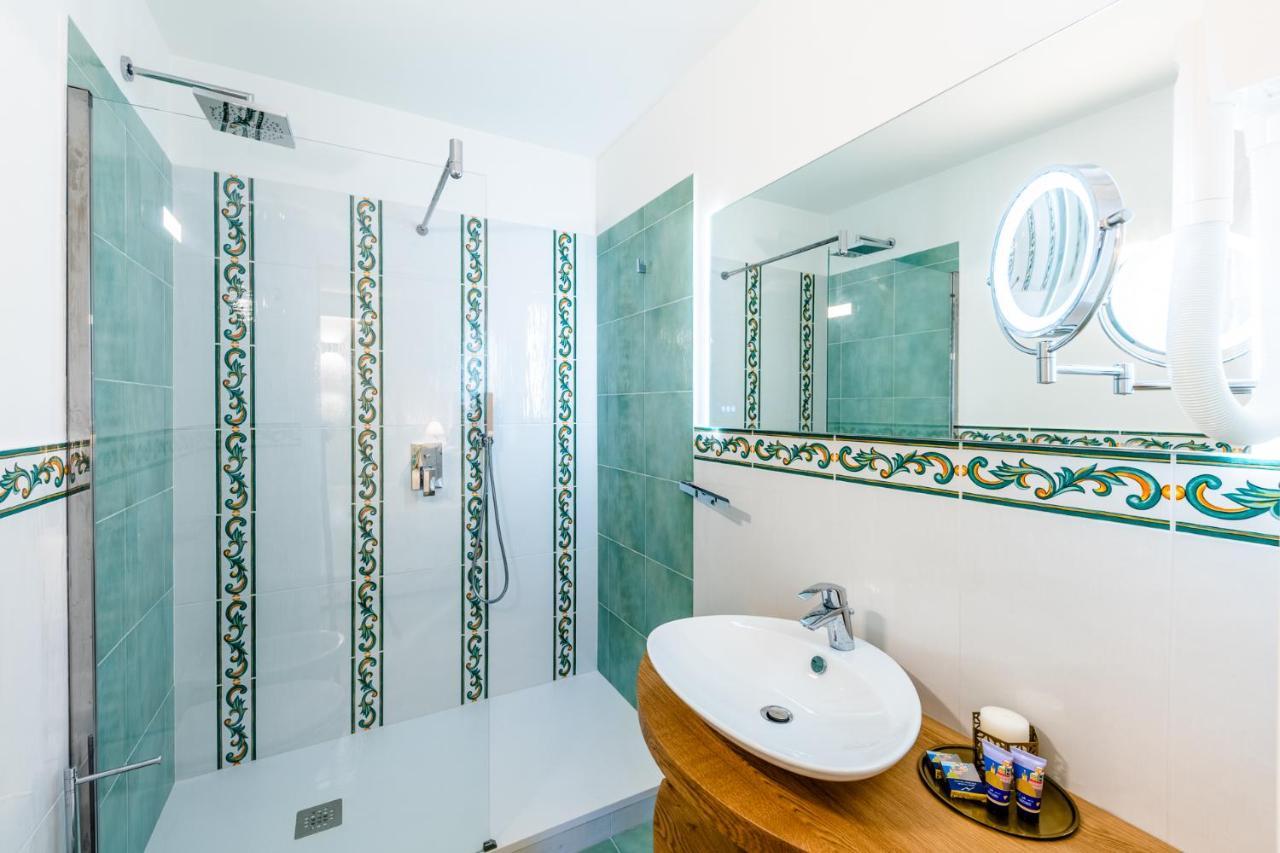 Bed and Breakfast Beb Palazzo Mancini Minori Exterior foto