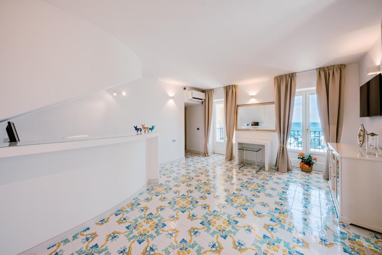 Bed and Breakfast Beb Palazzo Mancini Minori Exterior foto